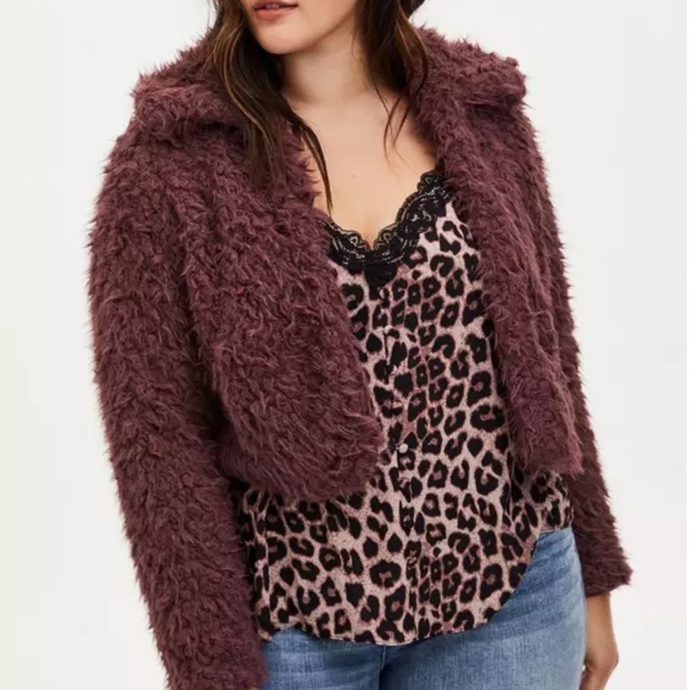 TORRID rose cropped Sherpa jacket